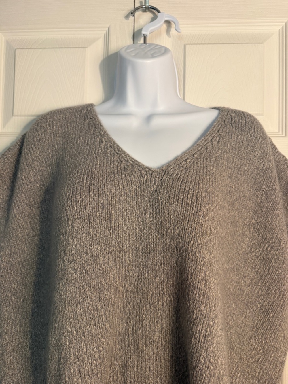 Eileen Fisher Baby Alpaca Peruvian Cotton Knit V-Neck Sweater Size Medium Gray - Picture 3 of 10